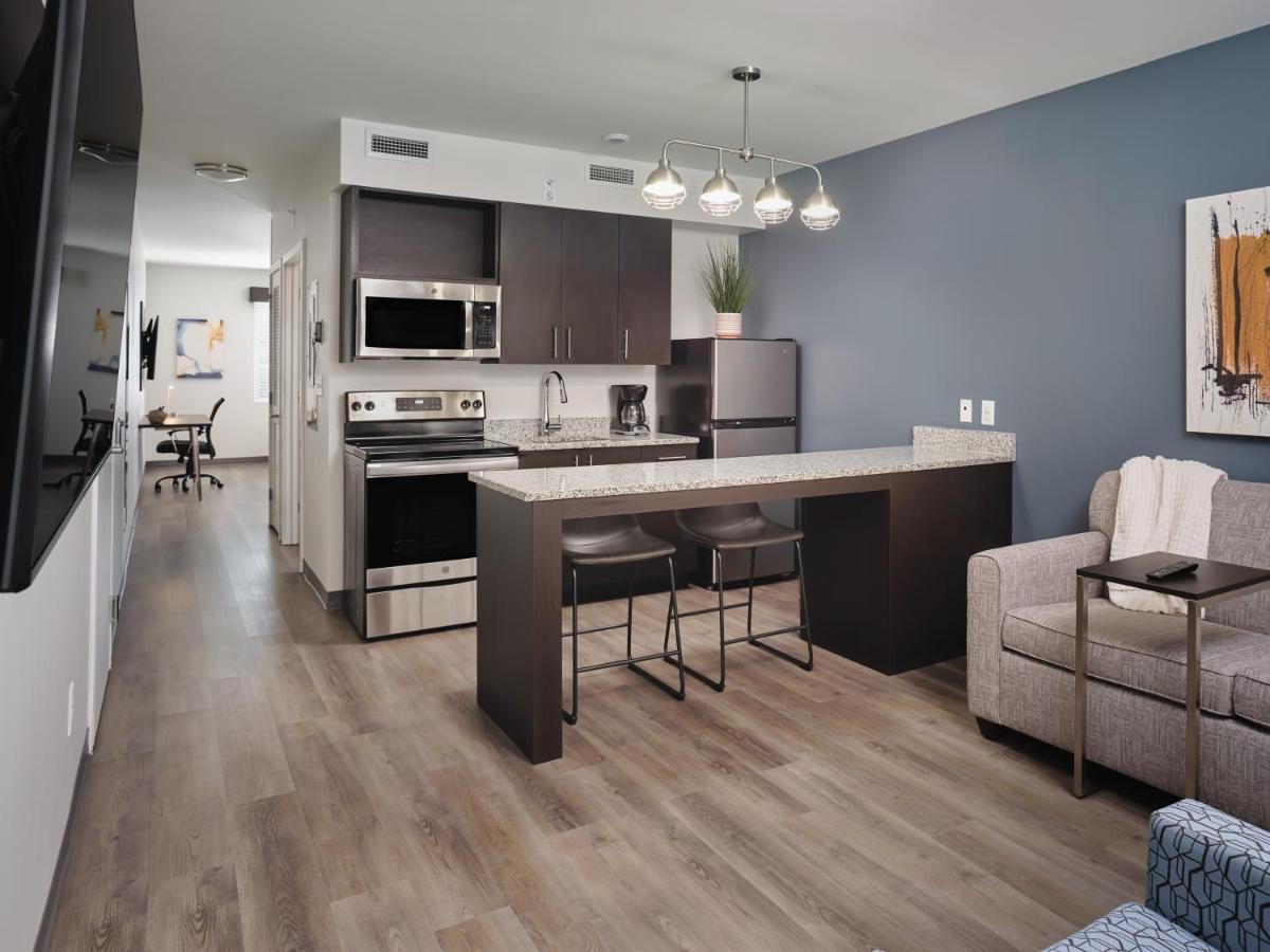 Stayapt Suites Houston-Nasa/Clear Lake Webster Εξωτερικό φωτογραφία